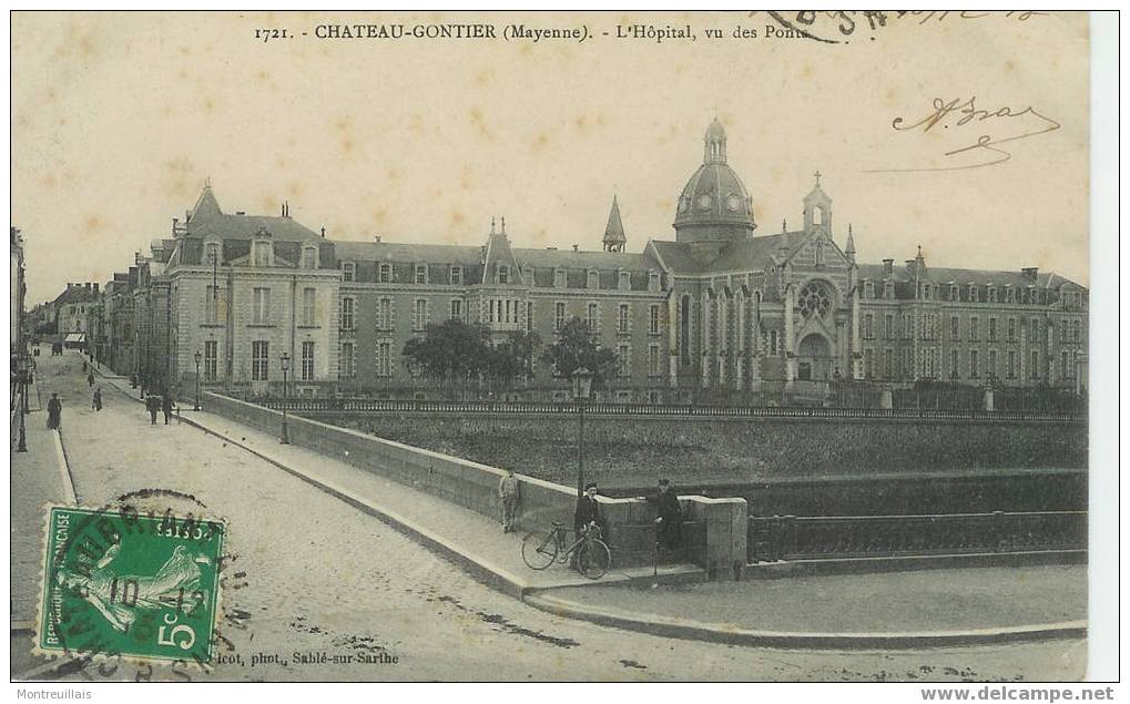 L'hopital Vue Du Pont à CHATEAU-GONTIER N° 1721 - Carte Avec De Petites Taches - Chateau Gontier