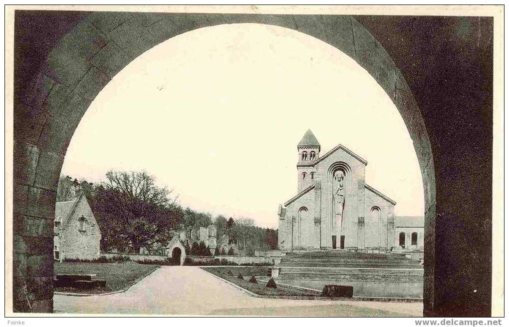 Abbaye N.-D D'Orval - Cour D'Honneur Et Façade De La Basilique - Florenville