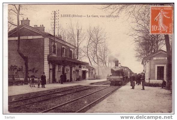 69 , LOIRE , La Gare , Vue Interieure ( Train ) - Loire Sur Rhone