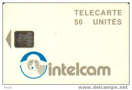 CAMEROON 50 U WHITE LOGO SMALLER ARROW CAM-21 CHIP 5   S/N C46 SPECIAL PRICE !! - Cameroon