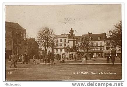 CPA 72 LE MANS - Place De La Republique (Cinema Pathe, Theatre) - Le Mans