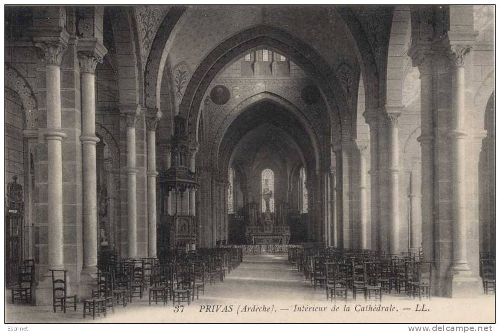 Privas :  Interieur De L'Eglise - Privas