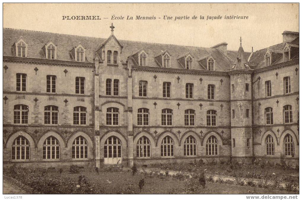 56 / PLOERMEL / ECOLE LA MENNAIS / UNE PARTIE DE LA FACADE INTERIEURE - Ploërmel