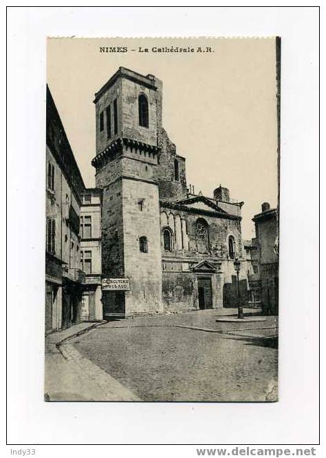 - FRANCE 31 . NIMES . LA CATHEDRALE , (VUE SUR LA CHARCUTERIE DOULAUD) - Shops