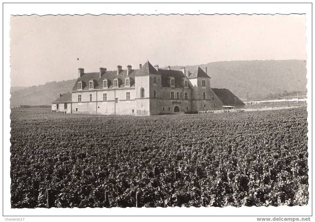 21 - Château Deu CLOS DE VOUGEOT - Propriété De La Confrérie Des Chevaleirs Du Tastevin - Nuits Saint Georges