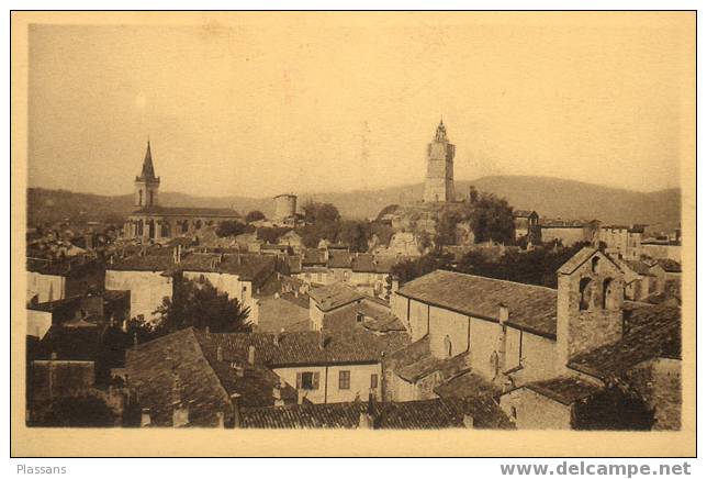 DRAGUIGNAN (Var) . Panorama De La Ville . - Draguignan