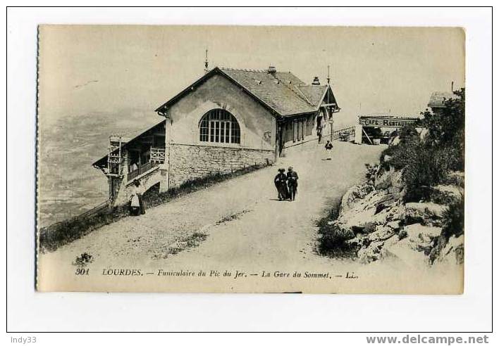 - FRANCE 65 . LOUDRES . LE FUNICULAIRE DU PIC DU JER . LA GARE DU SOMMET        (vue Du Cafe Restaurant) - Funicular Railway