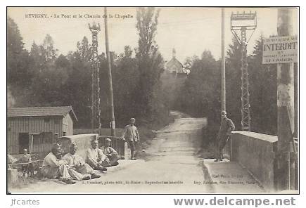 55 - REVIGNY - Le Pont Et Le Chemn De La Chapelle - Revigny Sur Ornain