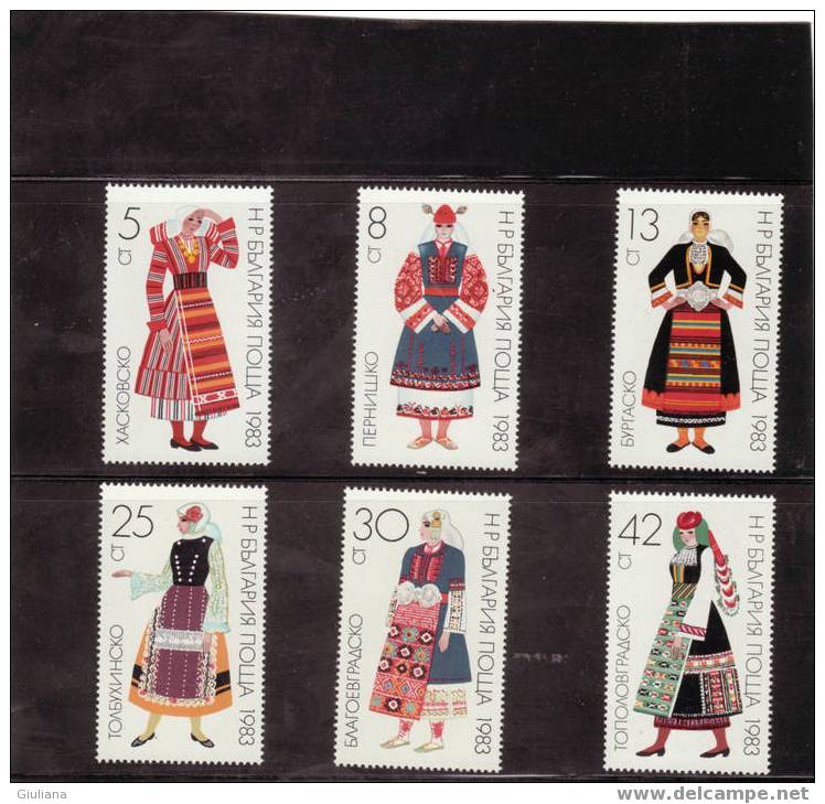 Bulgaria - Serie N. 2765/70**  (Yvert)  1983  Costumi - Neufs