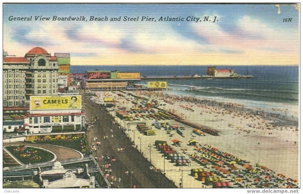 Atlantic City - General View Boardwalk - Beach And Steel Pier - Autres & Non Classés