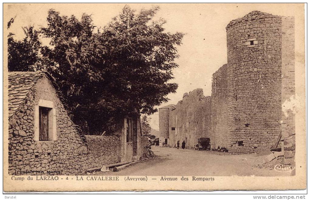 LA CAVALERIE - Camp Du Larzac. Avenue Des Remparts - La Cavalerie