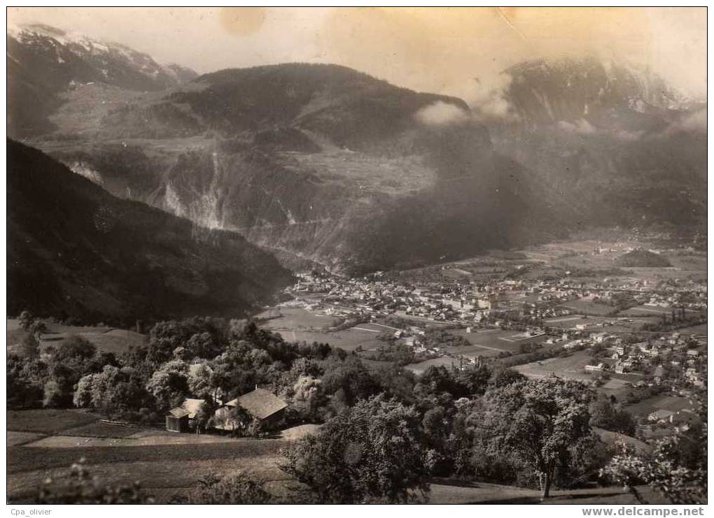 74 CLUSES Vue Générale Et Monts De Nancy, Ed Cellard 2614, CPSM Grand Format 10x15, 1956 - Cluses