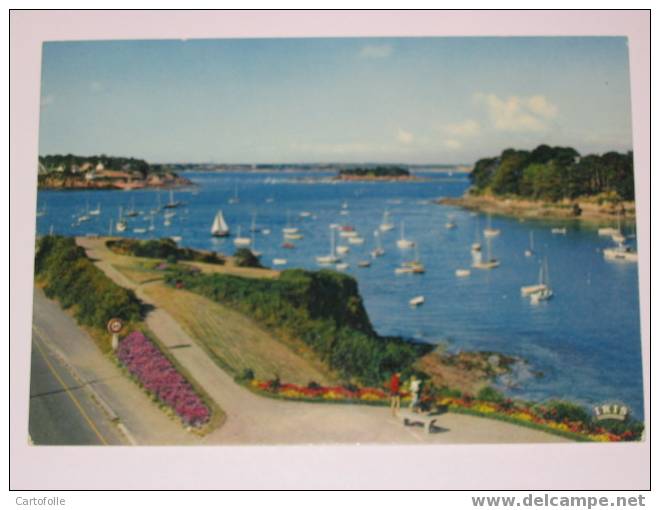(233) -1- Carte Postale Sur Saint Briac  Le Nessey L'ilet Vus Des Jardins Belle ! - Saint-Briac