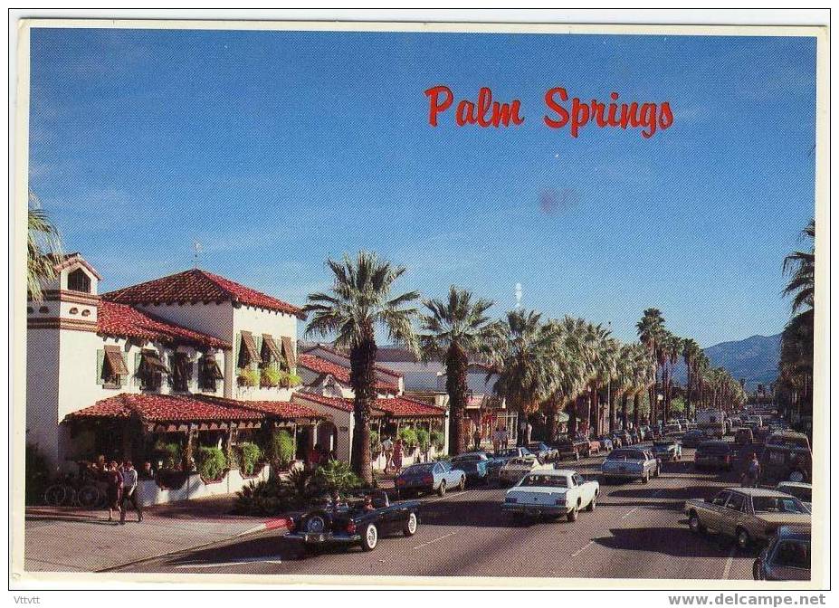 Palm Springs (Etats-Unis) : Palm Canyon Drive Looking South (circulée, 1984) Timbre, Stamp. - Palm Springs