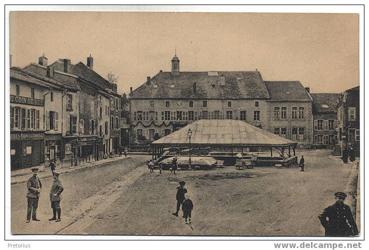 *** DEPT 55 . STENAY / PLACE DE LA VILLE . EDITION ALLEMANDE SCHAAR & DATHE / ANIMEE *** - Stenay