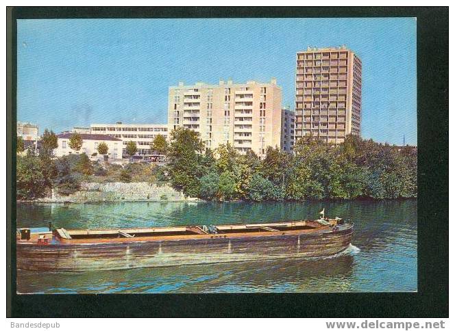 SAINT OUEN - L' Ile Saint Denis ( Beau Cliché Péniche Et Immeubles En Fond éd. RAYMON 93 109) - Saint Ouen