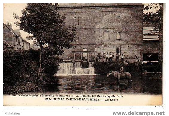 MARSEILLE EN BEAUVAIS  720 HAB  LA CHUTE - Marseille-en-Beauvaisis