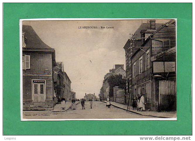 LE NEUBOURG -- Rue Carnot - Le Neubourg