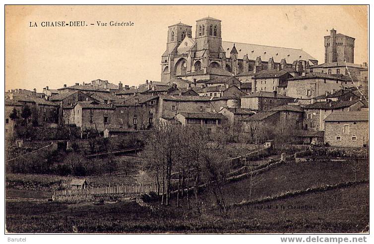 LA CHAISE DIEU - Vue Générale - - La Chaise Dieu