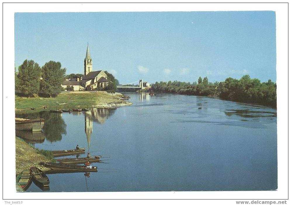 11   -  Chalonnes  -   La Loire Et L'Eglise - Chalonnes Sur Loire