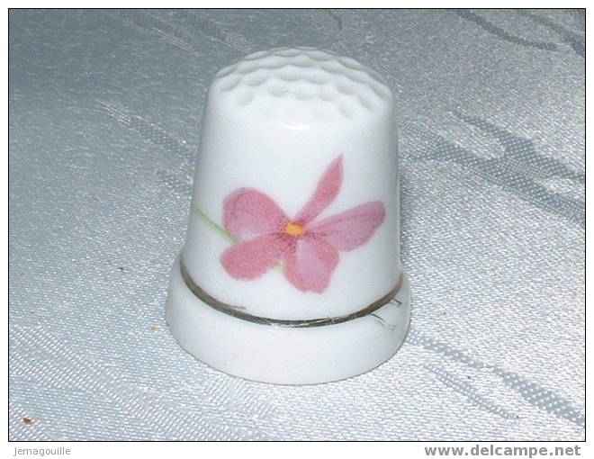 Dé à Coudre - Fleurs YR - E17-18 - Thimbles