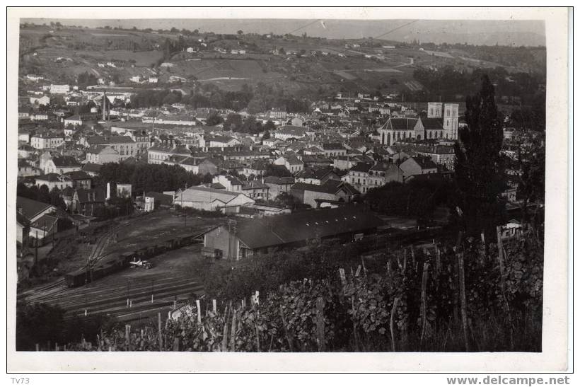 Cpa 979 - BOURGOIN  (38 - Isère) - Bourgoin