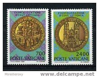 VATICAN / 809-810 / EVANGELISATION DE LA LETTONIE / BASILIQUE MONNAIE - Unused Stamps
