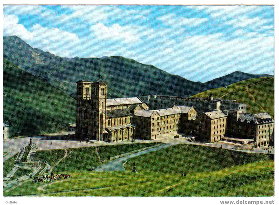 Carte Postale   38. La Salette  Basilique Notre-dame - La Salette