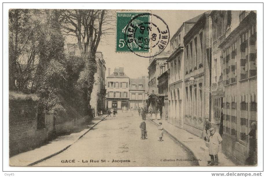 Gacé - La Rue Saint Jacques - Gace