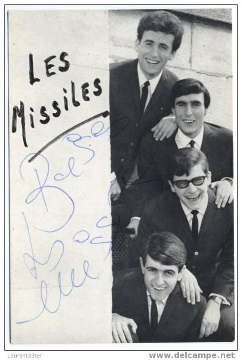 Carte Photo Souvenir Des Missiles Dédicacées  - - Autographes