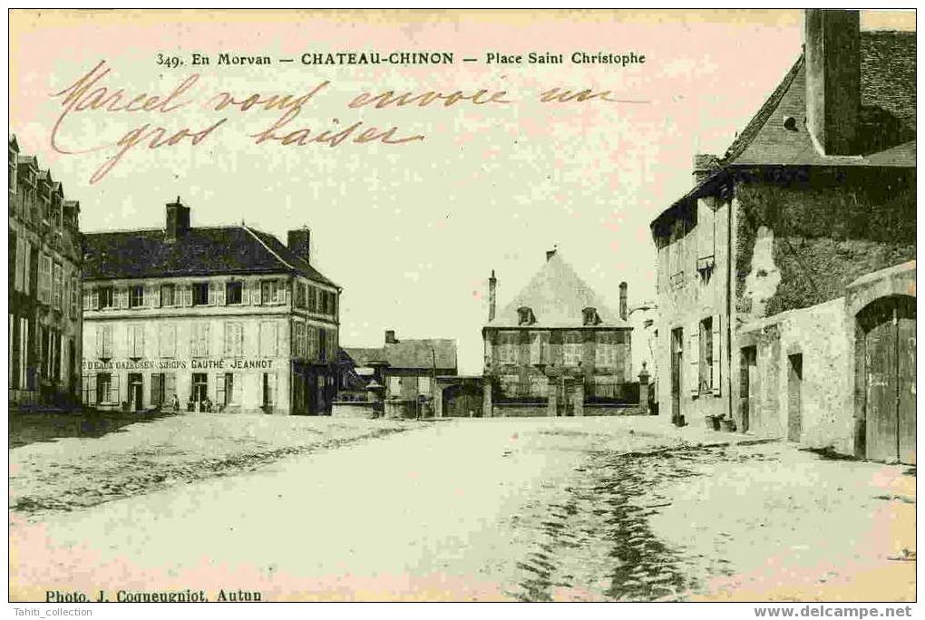 CHATEAU-CHINON - Place Saint-Christophe - Chateau Chinon