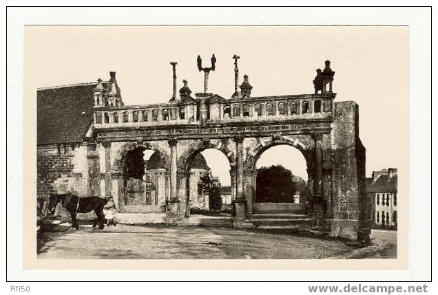 SIZUN 29 L'arc De Triomphe Monument Historique - Sizun