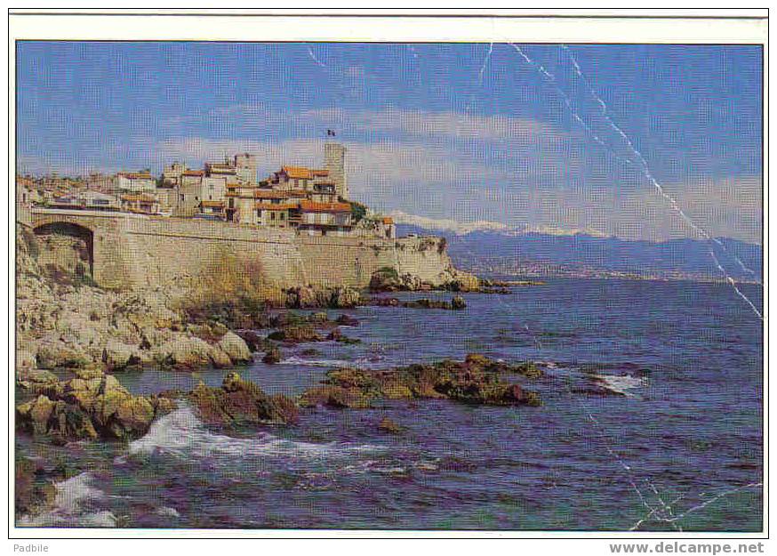 Carte Postale 06 - Antibes - La Vieille-Ville, Les Remparts - Antibes - Vieille Ville