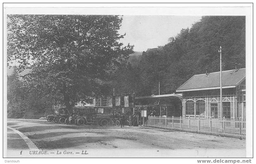 38 // ISERE / URIAGE / La Gare / LL 1 / (vue Extérieure) / - Uriage