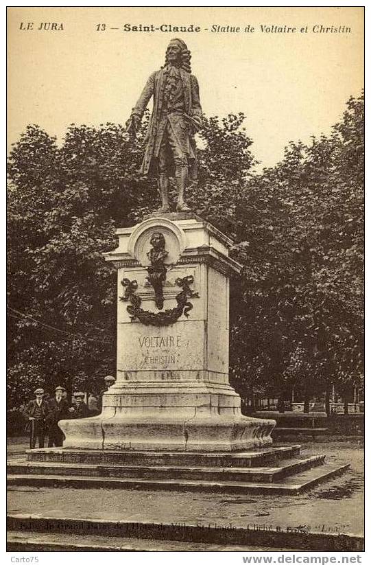 SAINT CLAUDE 39 - Statue De Voltaire Et Christin Avocat à St Claude - Philosophie & Pensées