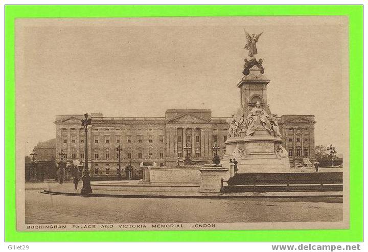 LONDON, UK - BUCKINGHAM PALACE & VICTORIA MEMORIAL  - H. HESKETT - - Buckingham Palace