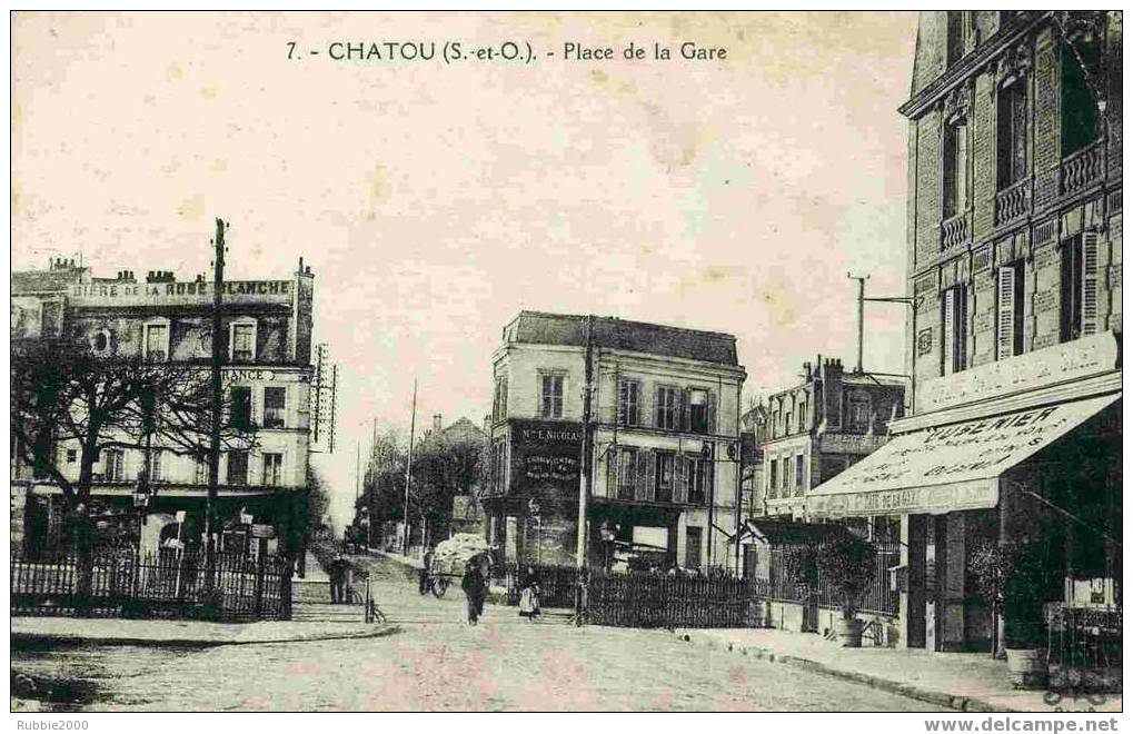 CHATOU 1920 PLACE DE LA GARE CAFE DE LA GARE PASSAGE A NIVEAU CARTE EN BON ETAT - Chatou