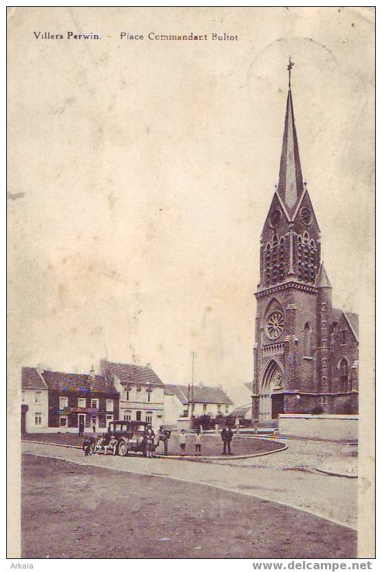 VILLERS PERWIN = Place Commandant Bultot - Très Animée + Vieille Automobile - Autres & Non Classés