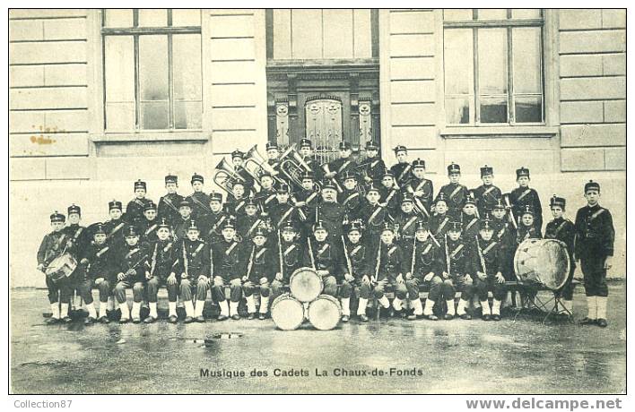 SUISSE - CANTON De NEUCHATEL - LA CHAUX De FONDS - MUSIQUE Des CADETS - TAMBOUR - TROMPETTE - TRUMPET - TROMBONNE - - La Chaux-de-Fonds