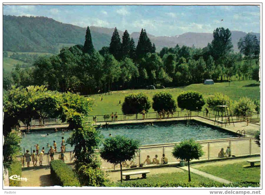 Carte Postale  38.  Saint-Geoire-en-Valdaine  La Piscine - Saint-Geoire-en-Valdaine