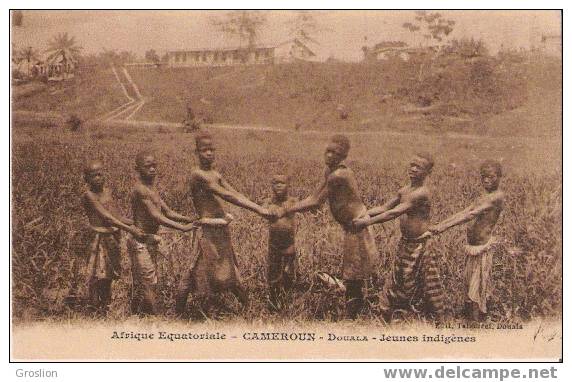 DOUALA CAMEROUN AFRIQUE EQUATORIALE JEUNES INDIGENES - Cameroun