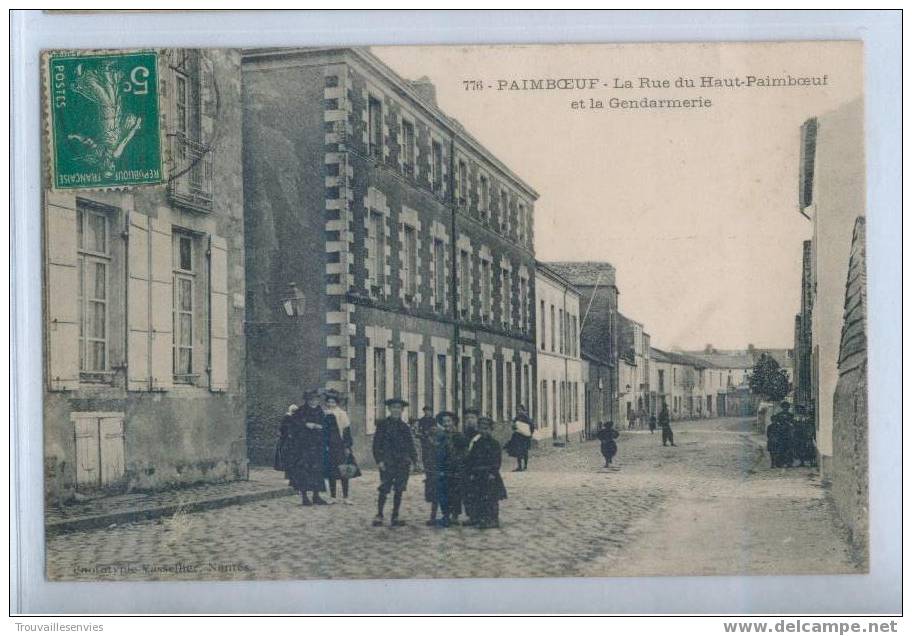 PAIMBOEUF - LA RUE DU HAUT-PAIMBOEUF ET LA GENDARMERIE - Paimboeuf