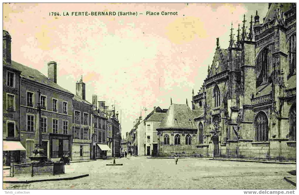 LA FERTE-BERNARD - Place Carnot - La Ferte Bernard