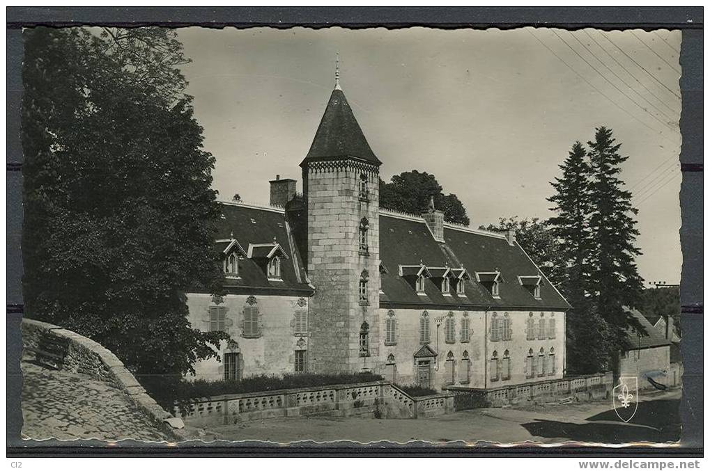 CROCQ - Le Château - Crocq