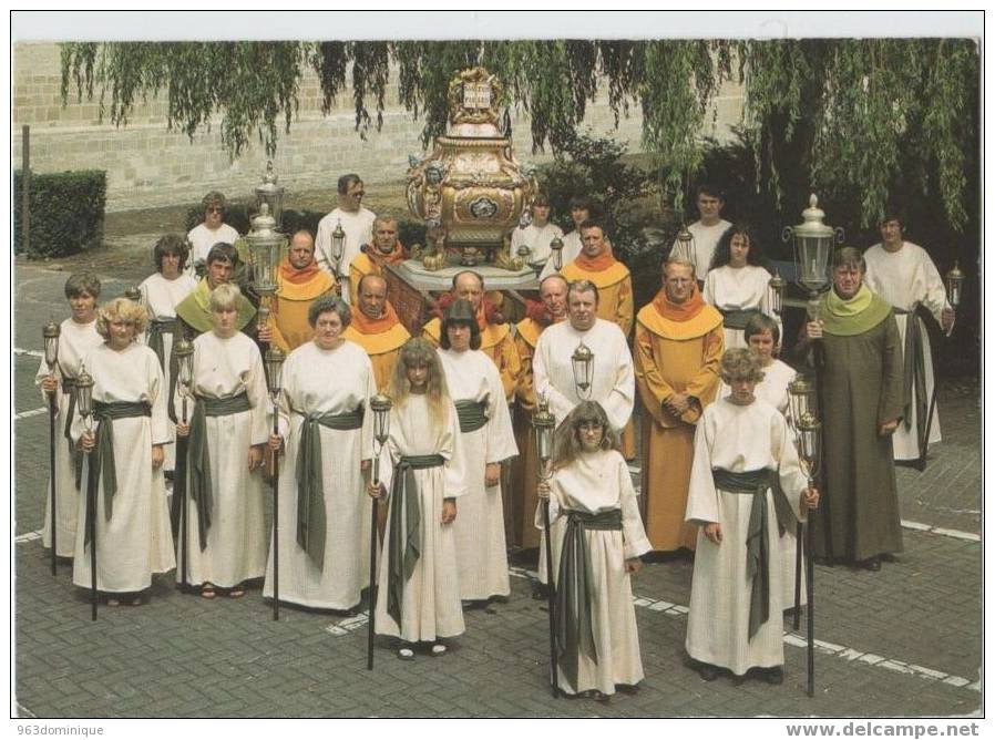 OPWIJK : St. Pauluspaardenprocessie - De St. Paulusrelikwie - Opwijk