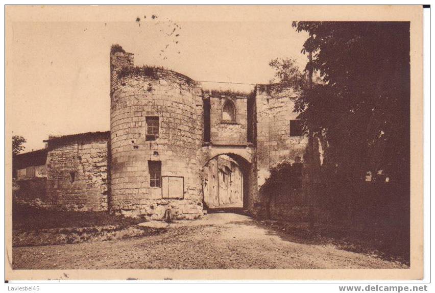 LOUDIN . LA PORTE DU MARTRAY - Loudun