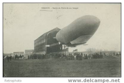 55 VERDUN Sortie Du "patrie" De Son Hangar (dirigeable) BON - Verdun