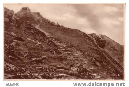 CPA.  SNOWDON TRAIN AND PATH TOSUMMIT/TRAIN ET CHEMIN AU SOMMET DE SNOWDON. - Caernarvonshire