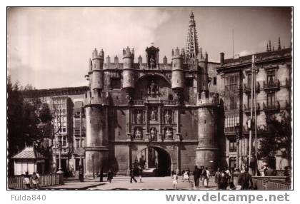CPA.  BURGOS.    Arco De Santa Maria.     (très Animée) - Burgos