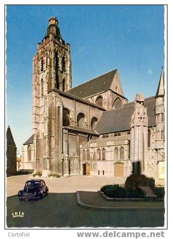 Oudenaarde: Ste Walburgakerk En Heldenmonument, Staat: Lijmresten Op Achterzijde-zie De Scans Recto-verso - Oudenaarde